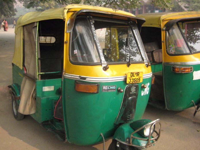 Delhi cop and auto rickshaw driver went door-to-door to help a child