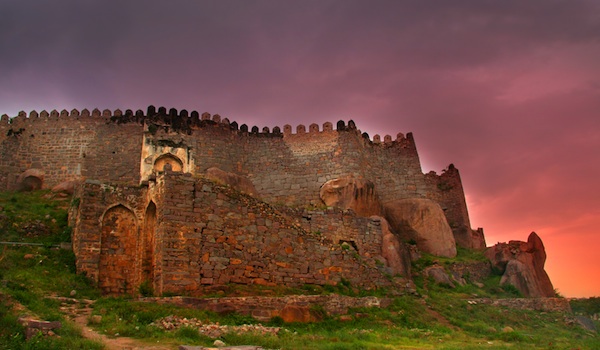 top-7-historical-and-beautiful-forts-of-india