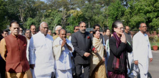 Sonia Gandhi to do a road show in Varanasi