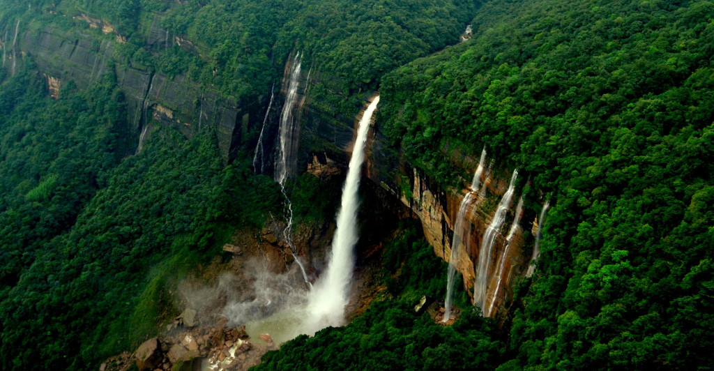 4. Nohkalikai-Falls-Cherrapunji