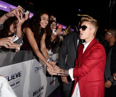 A few lucky Beliebers will get the golden chance to interact with Justin Bieber.
