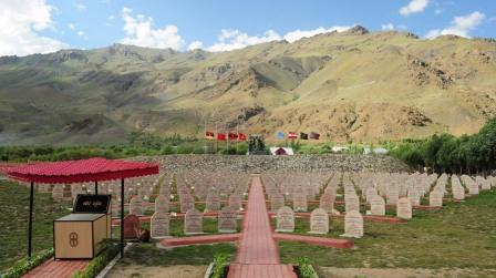 Reliving Kargil War Memories: Memorials of war heroes in Kashmir.