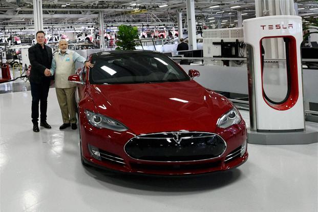 PM Modi Visited Tesla Motors Headquarters in 2015
