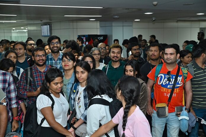 Rescued Indians from Isreal on Delhi Airport